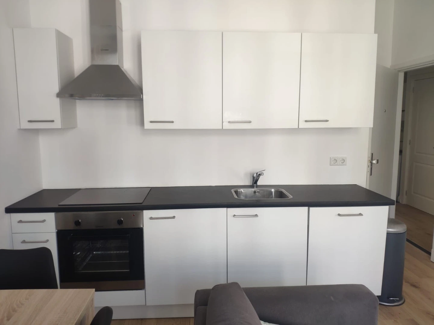 Edisonstraat 100 VZ 2561 BH Den haag foto: 2 van huurwoning, huurappartement