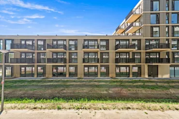 Kruisnetlaan 200 3 3192 KD Hoogvliet rotterdam | huurwoningen Hoogvliet Rotterdam | huurappartement hoogvliet rotterdam Rotterdam, Hoogvliet, Hoogvliet Zuid